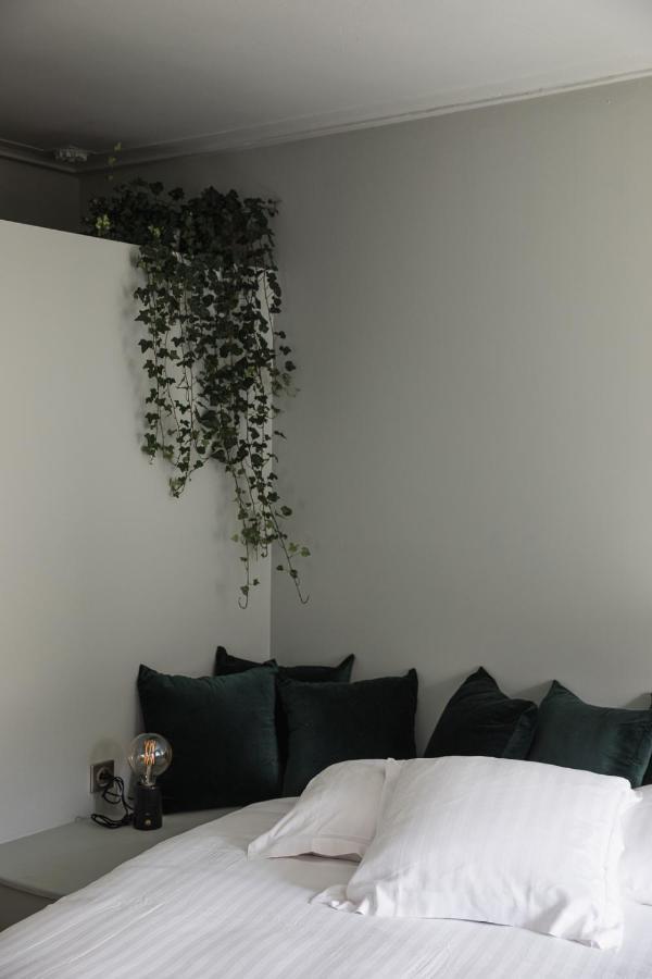 Pieux Bed & Breakfast Montreuil  Eksteriør bilde